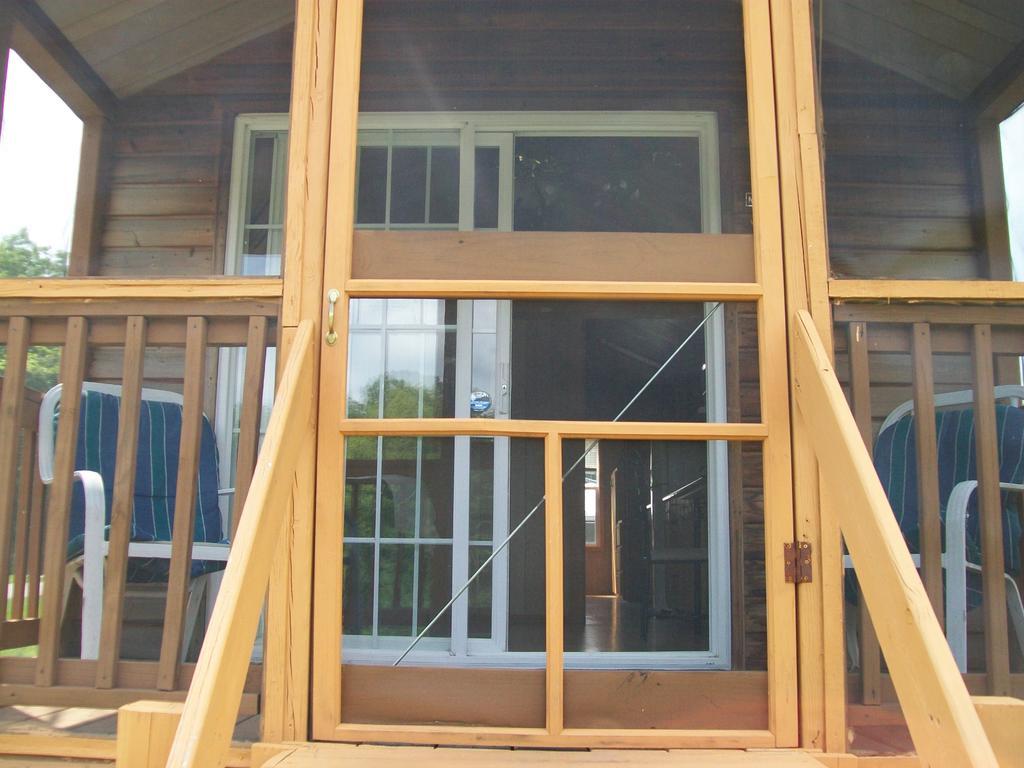 Plymouth Rock Camping Resort Rustic Cabin Elkhart Lake Exterior foto
